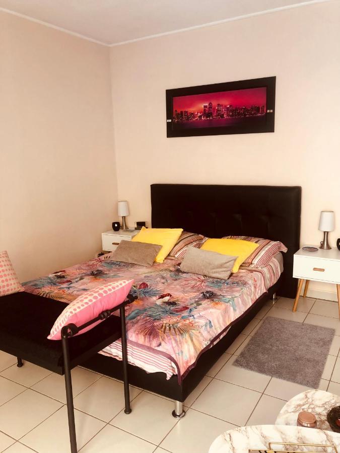 Mon Appart Avec Terrasse Et Piscine โรกบรูน-กัป-มาร์แต็ง ภายนอก รูปภาพ