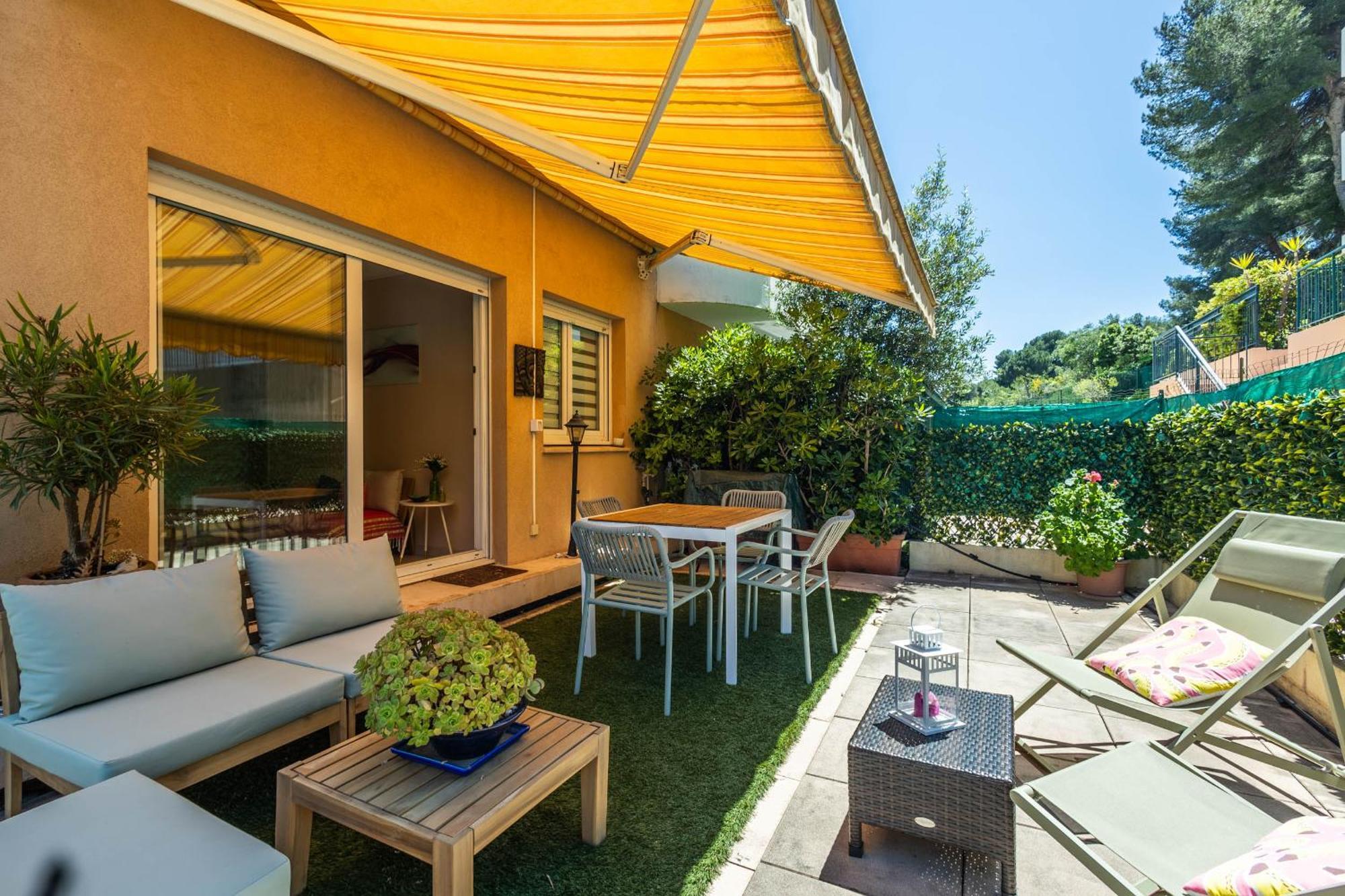 Mon Appart Avec Terrasse Et Piscine โรกบรูน-กัป-มาร์แต็ง ภายนอก รูปภาพ