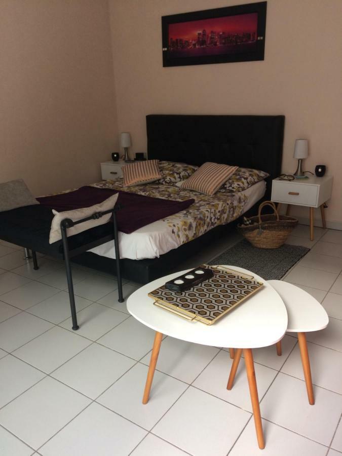 Mon Appart Avec Terrasse Et Piscine โรกบรูน-กัป-มาร์แต็ง ภายนอก รูปภาพ